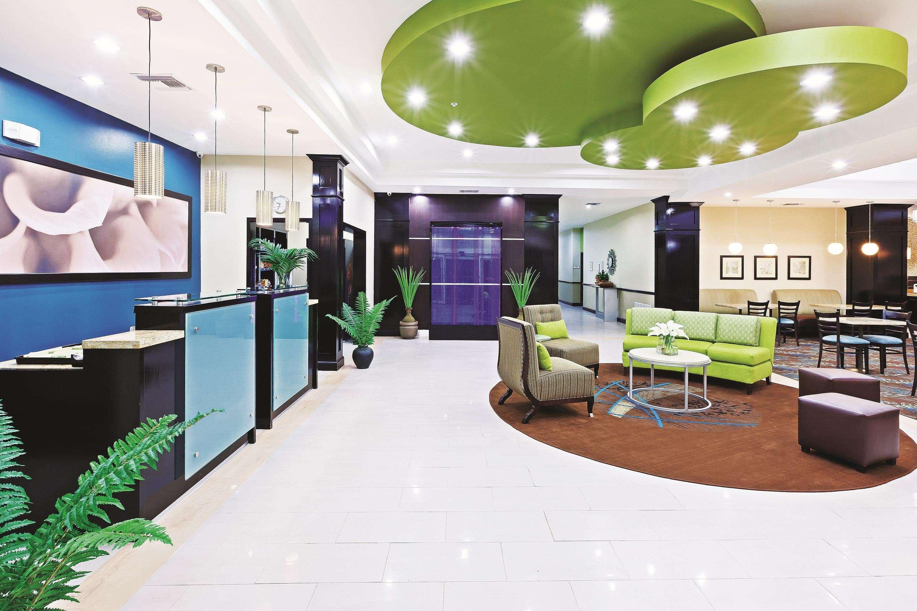 La Quinta By Wyndham Marshall Buitenkant foto